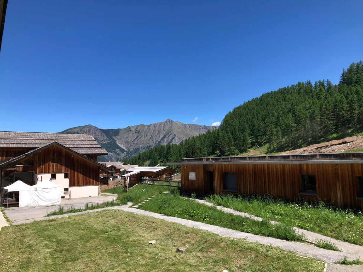 Studio Vue Piste + Parking Souterrain Privatif Inclus Les Orres Luaran gambar